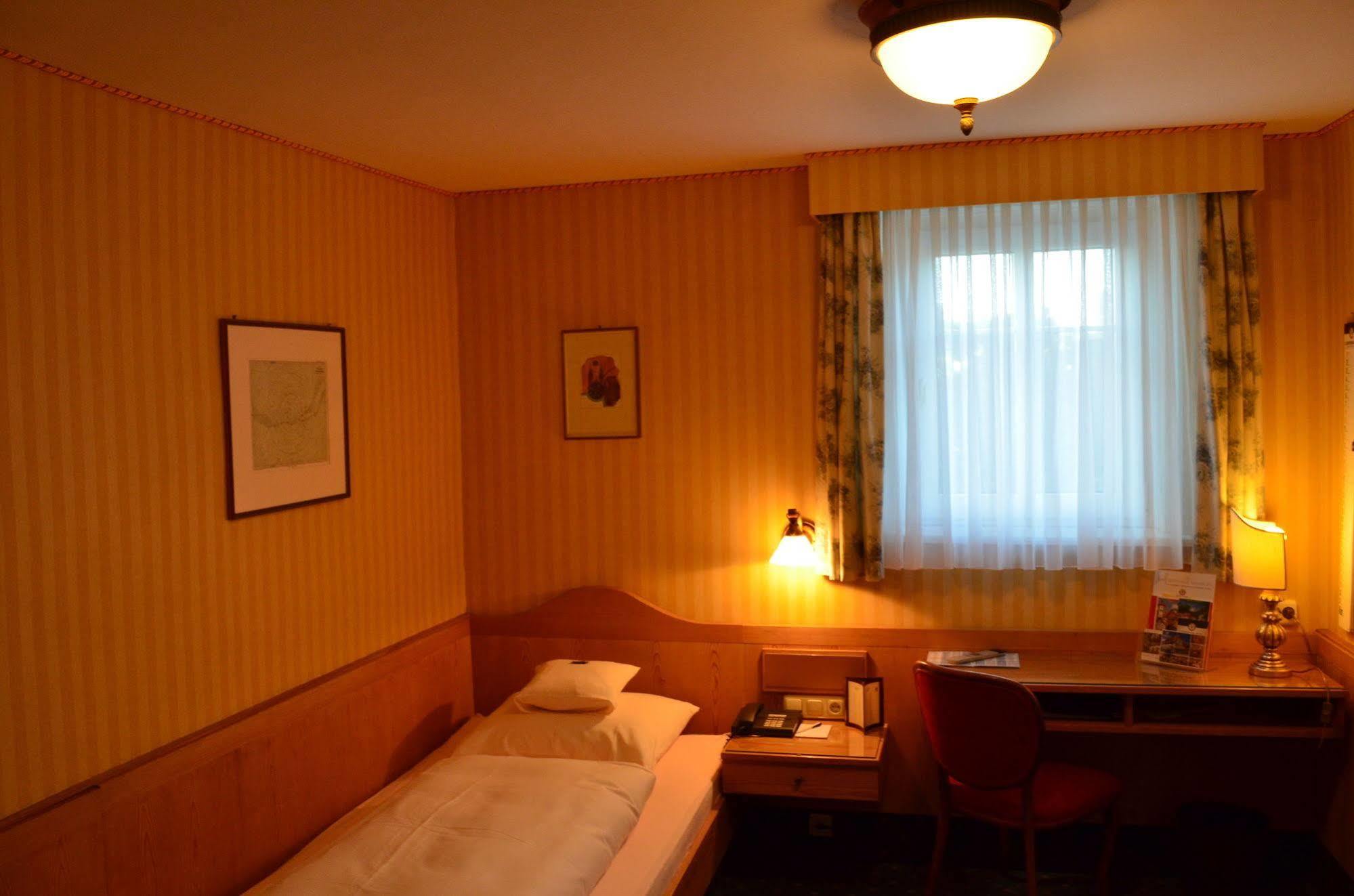 Brauereigasthof Landwehr-braeu 3*